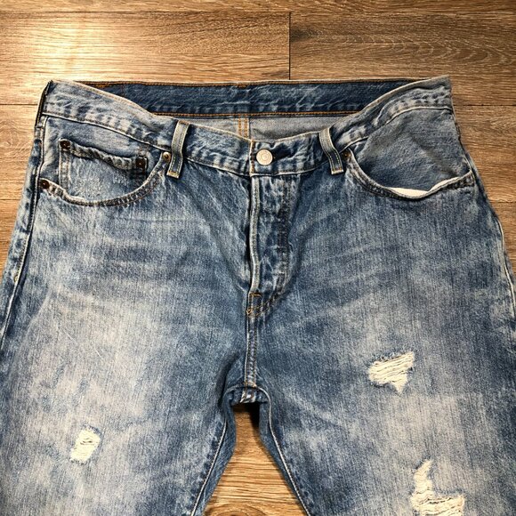 Levis 501 CT Jeans Mens 34x27 Light Stonewash Distressed Button Fly Taper - Picture 4 of 13